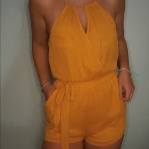Backless Abercrombie & Fitch Yellow Romper
